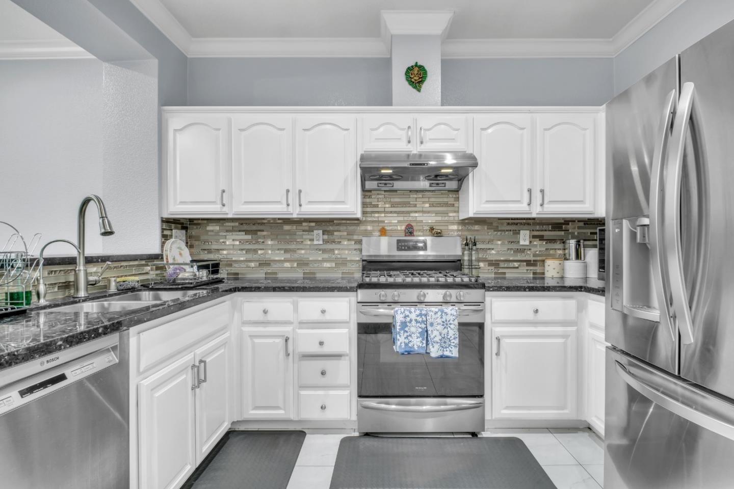 10882 Glengarry Lane