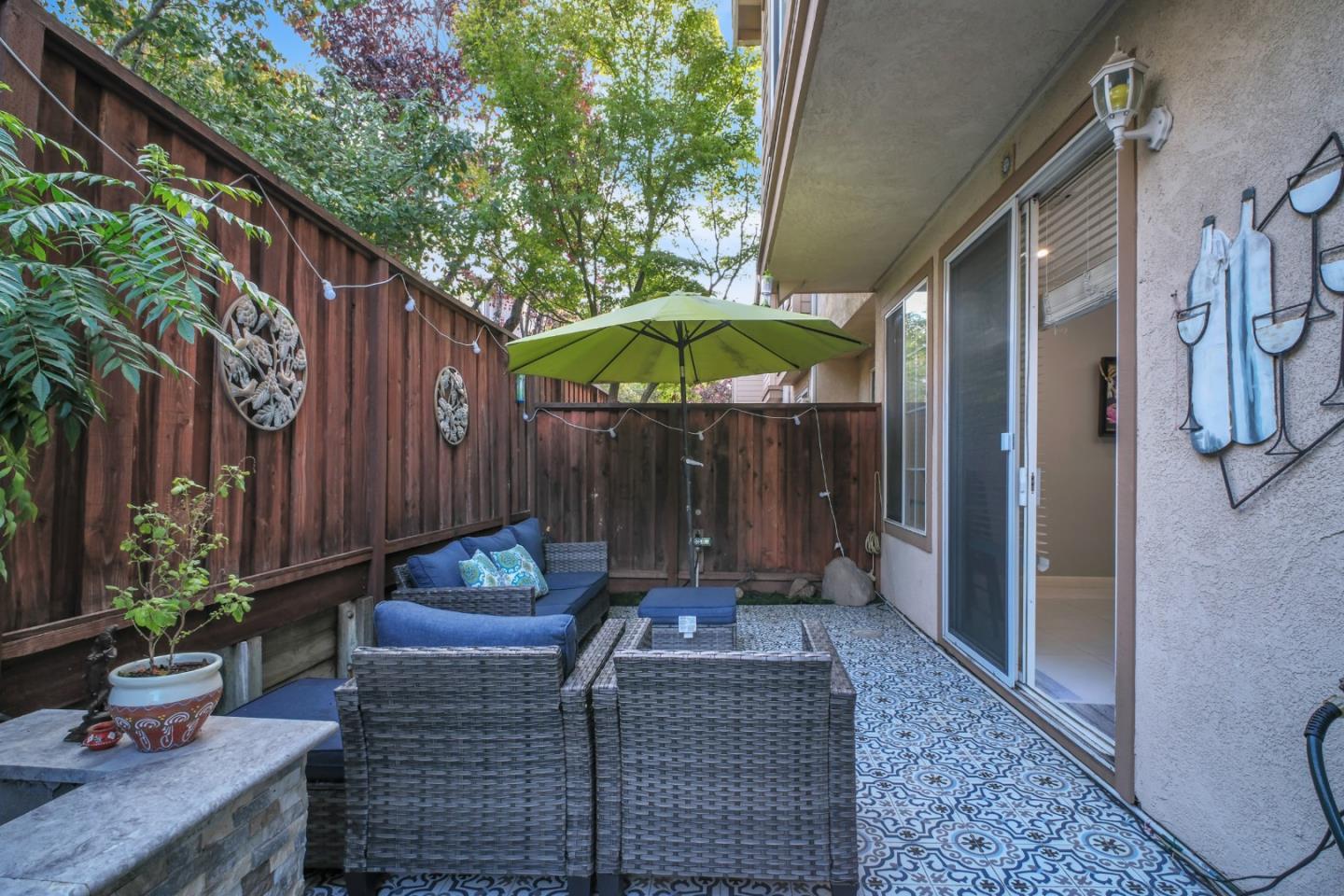 10882 Glengarry Lane