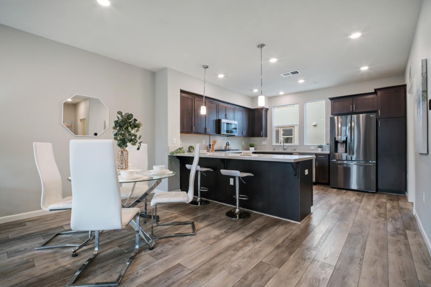 262 Agustin Narvaez Street 3