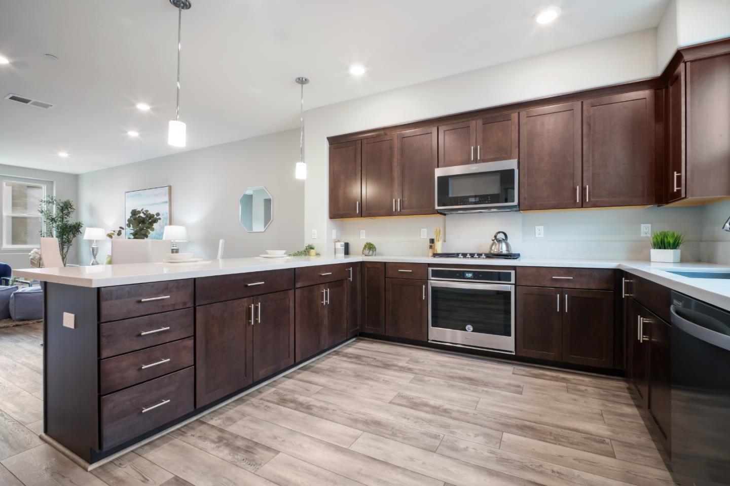 262 Agustin Narvaez Street 3