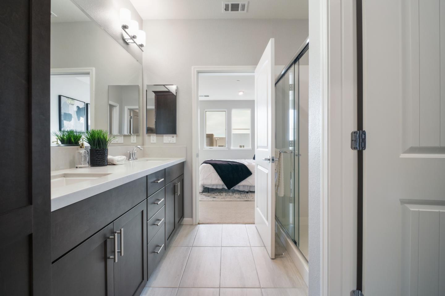 262 Agustin Narvaez Street 3