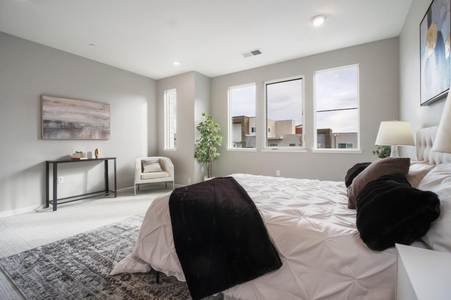 262 Agustin Narvaez Street 3