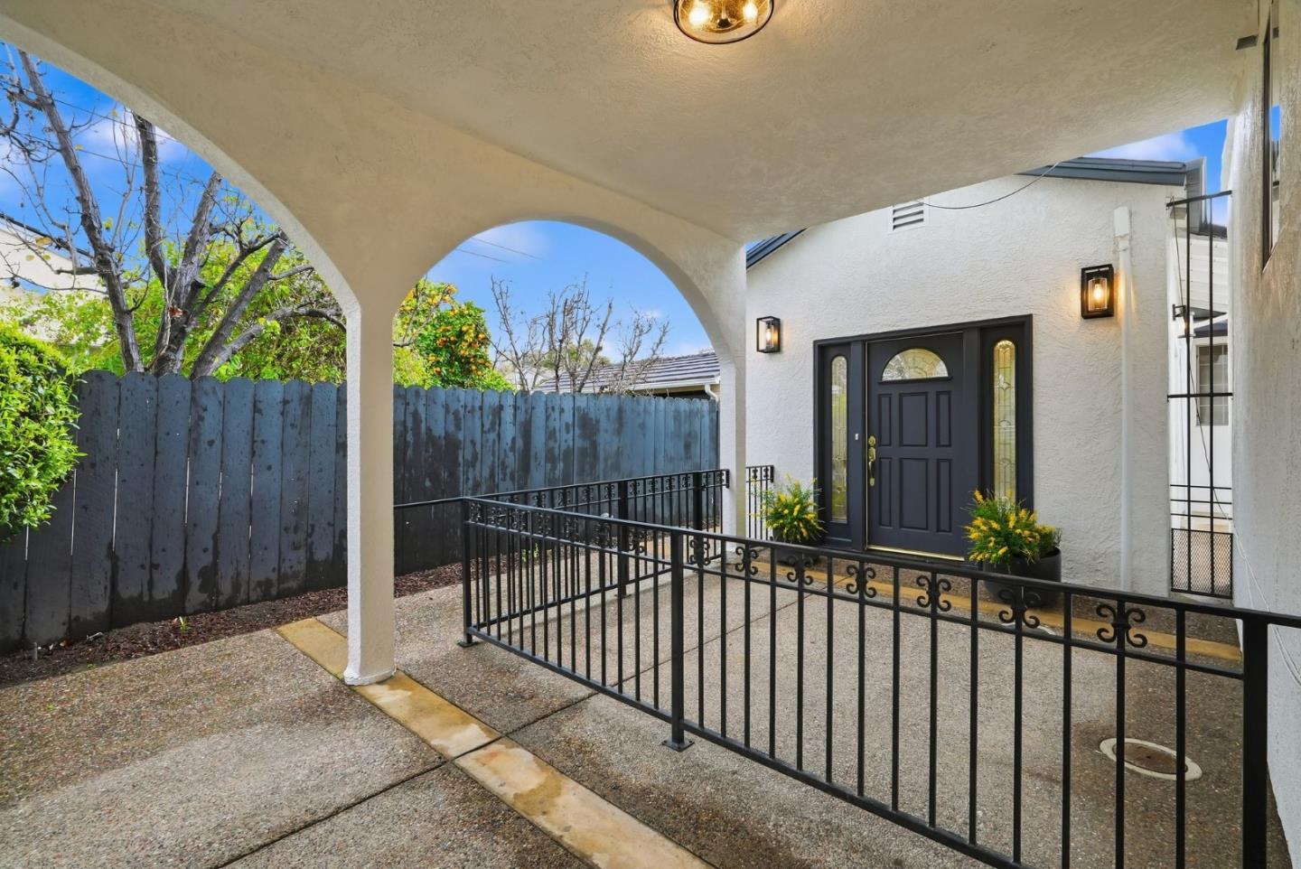320 Angel Avenue