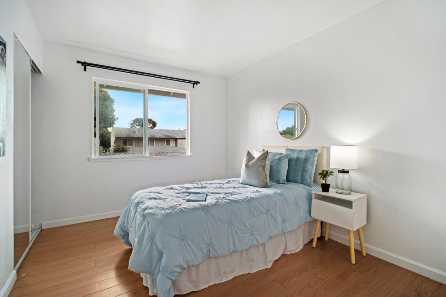 4270 Comet Circle