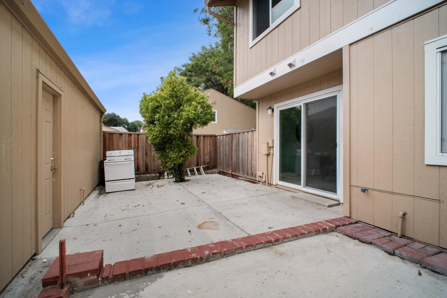 4270 Comet Circle