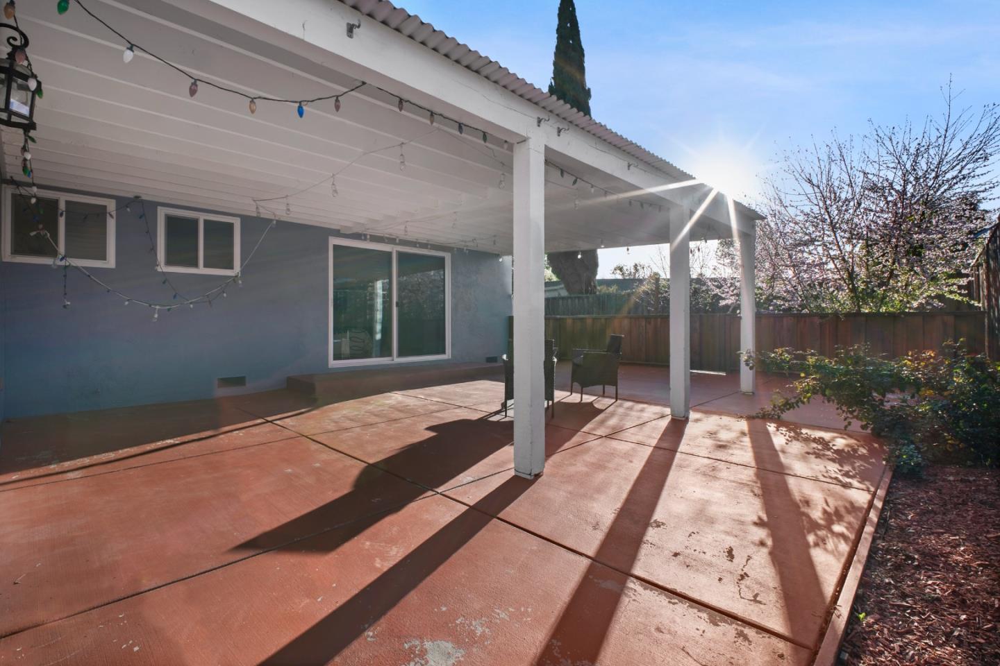 1563 Clarita Avenue