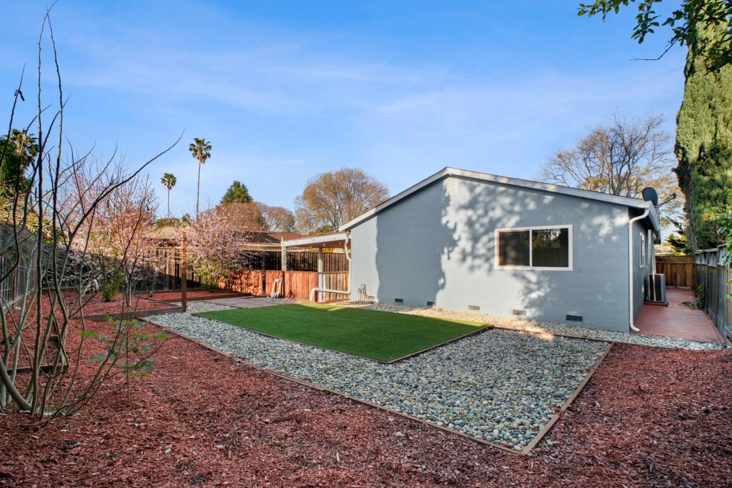 1563 Clarita Avenue