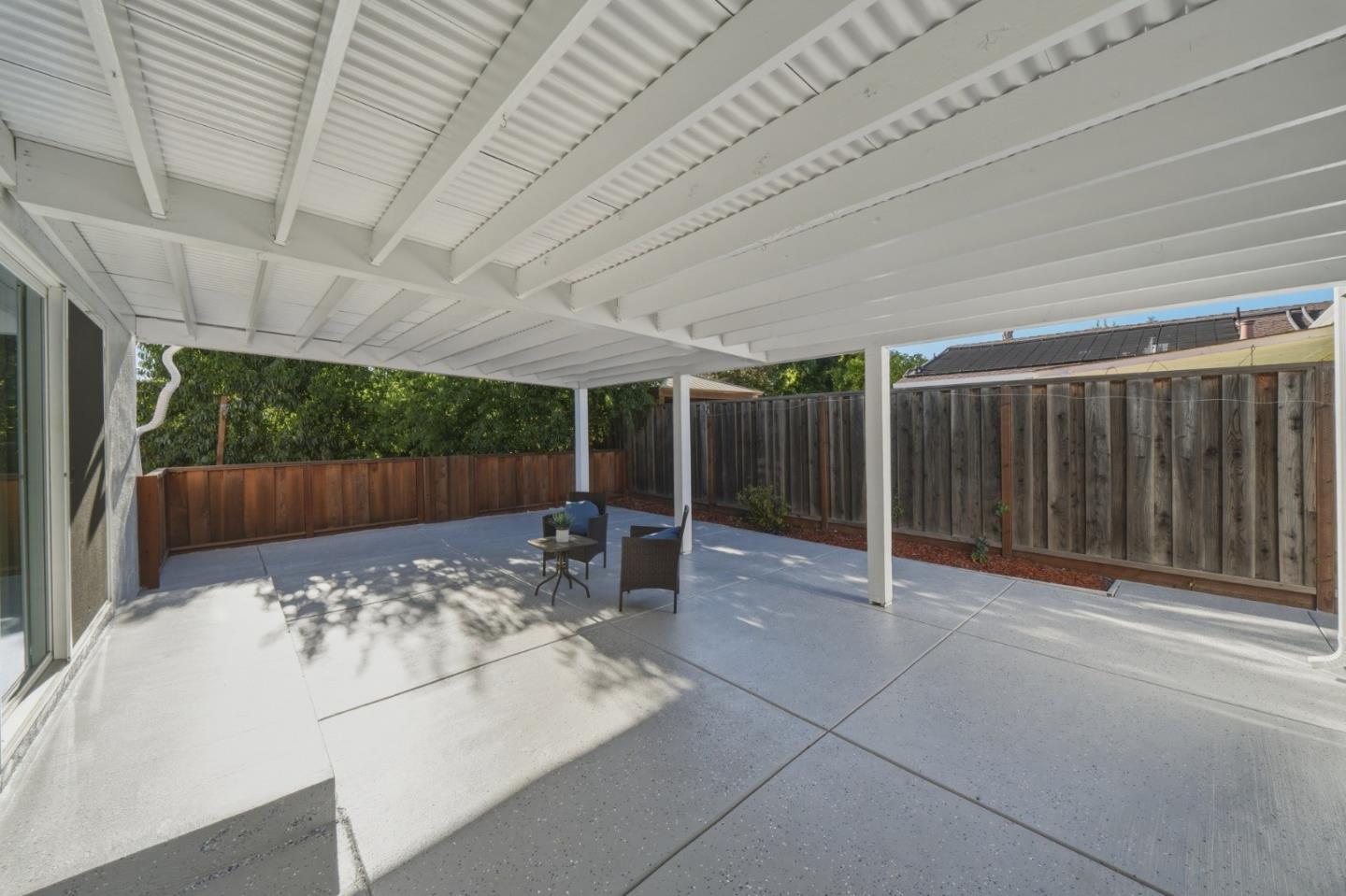 1563 Clarita AVE