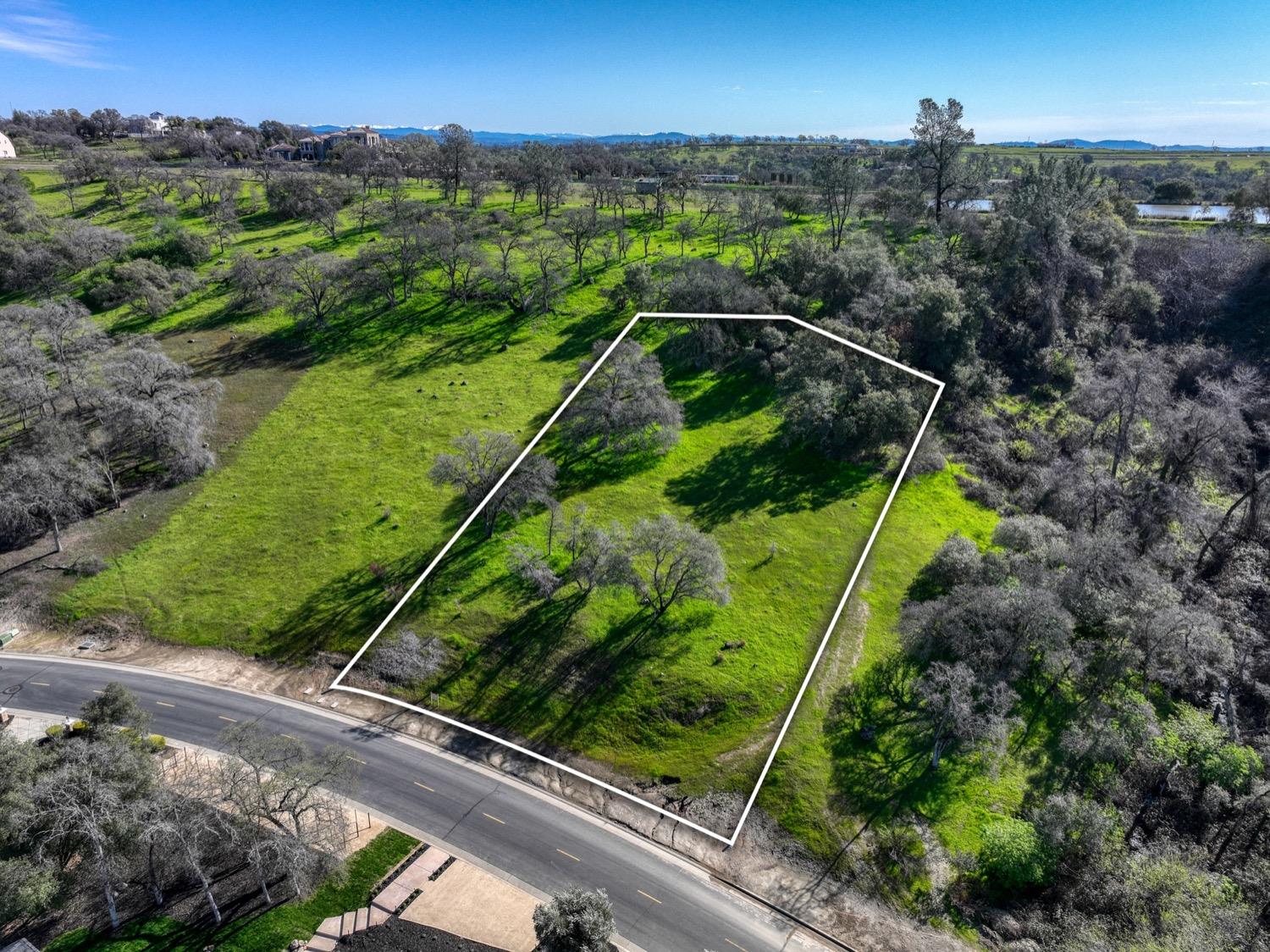 1725 Camino Verdera