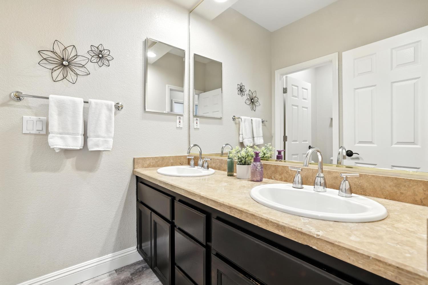 1449 Rose Glen Drive