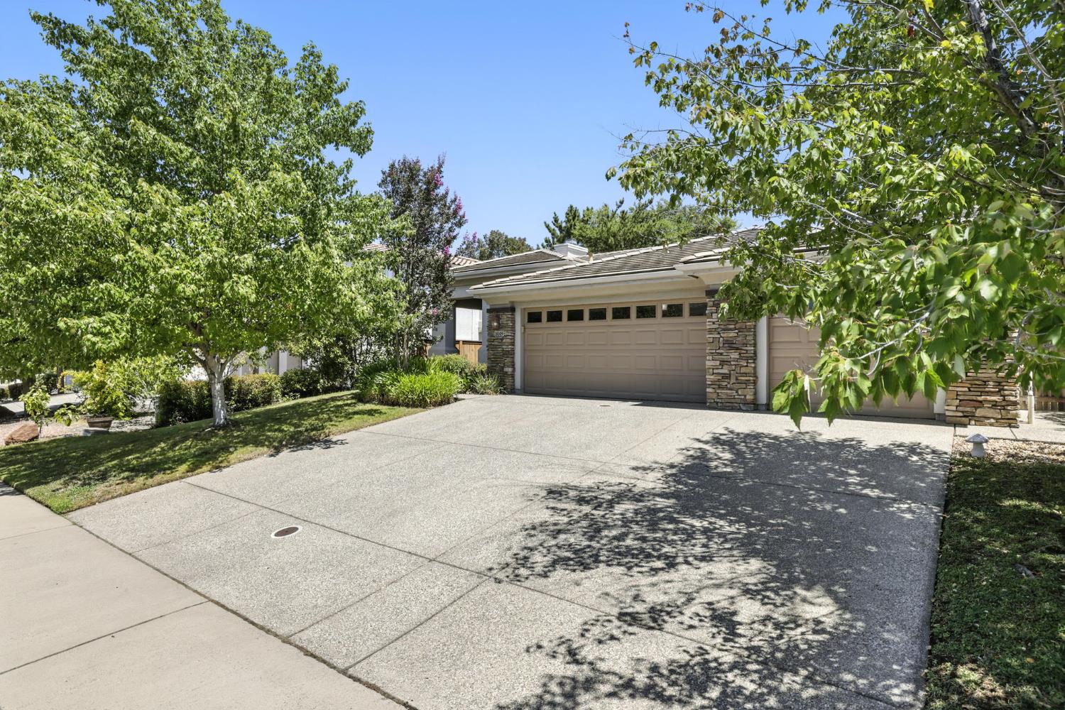 1449 Rose Glen Drive
