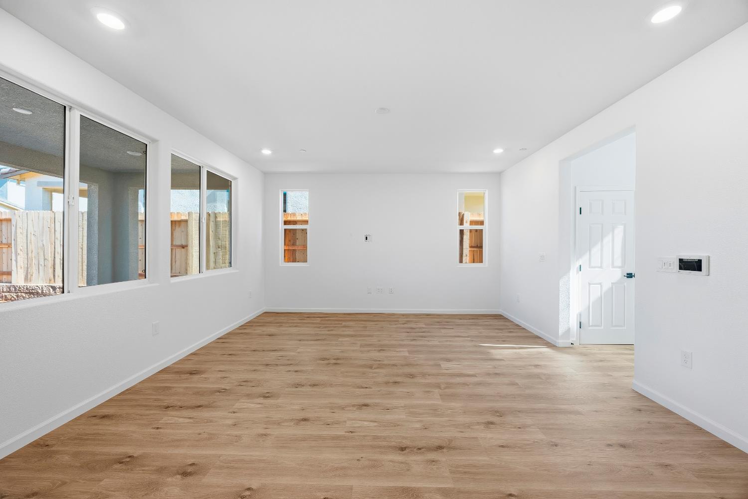 4413 Canyon Coral Way