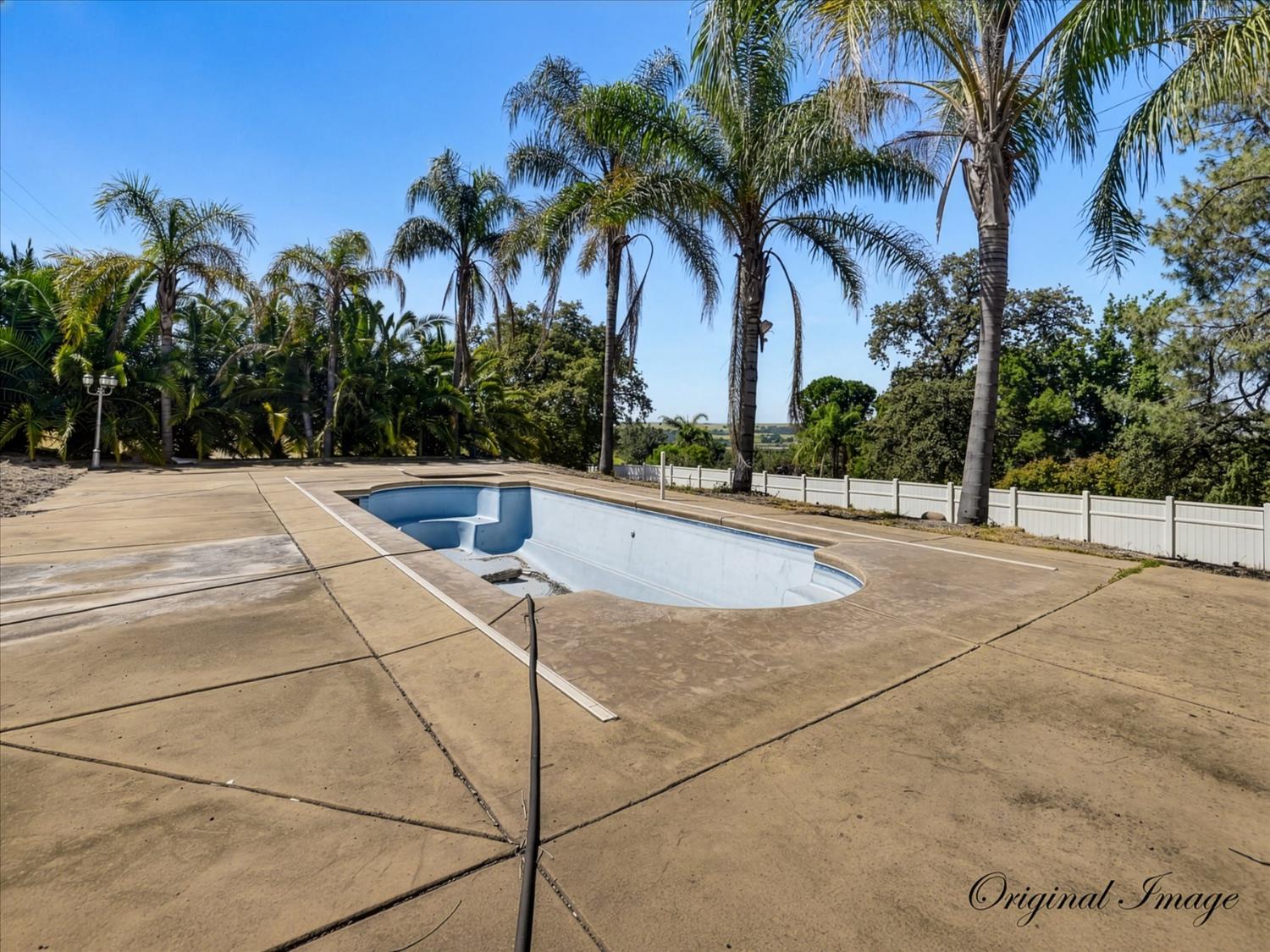 6717 Heleen Bart Court