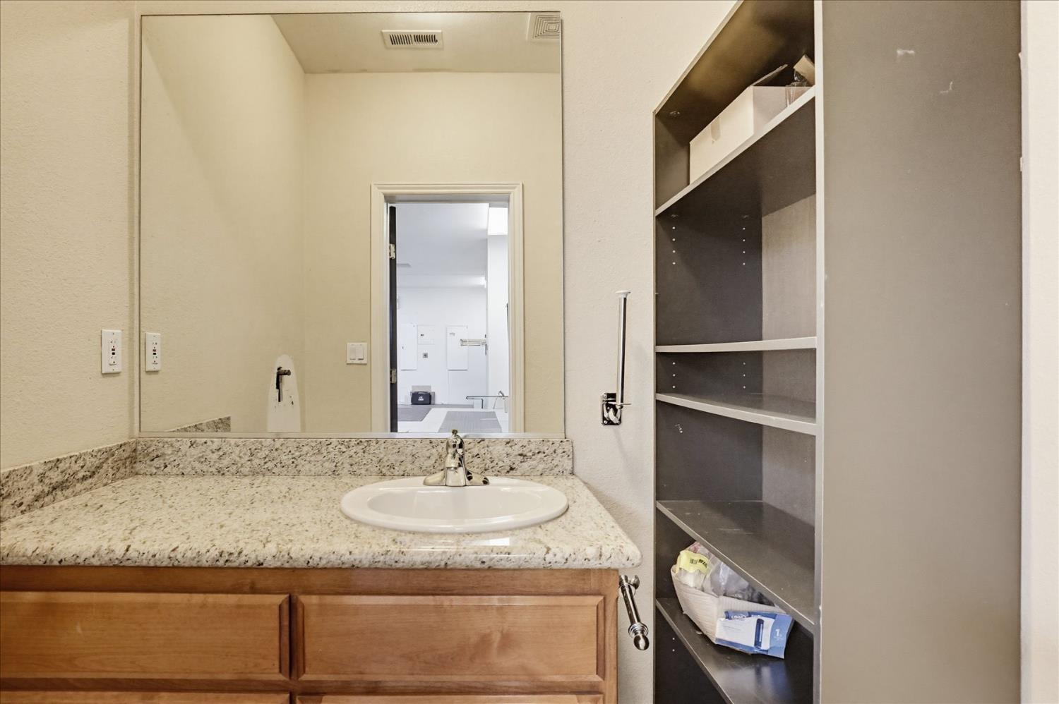 6717 Heleen Bart Court
