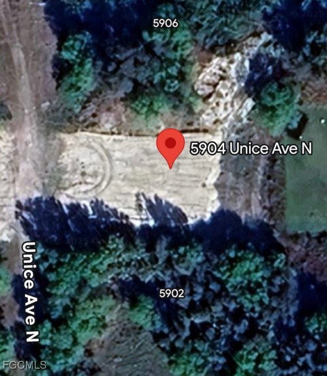 5904 Unice AVE N