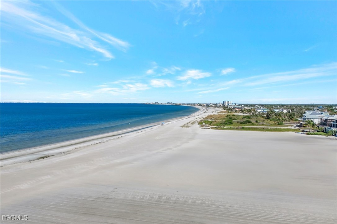 6500 Estero BLVD H300