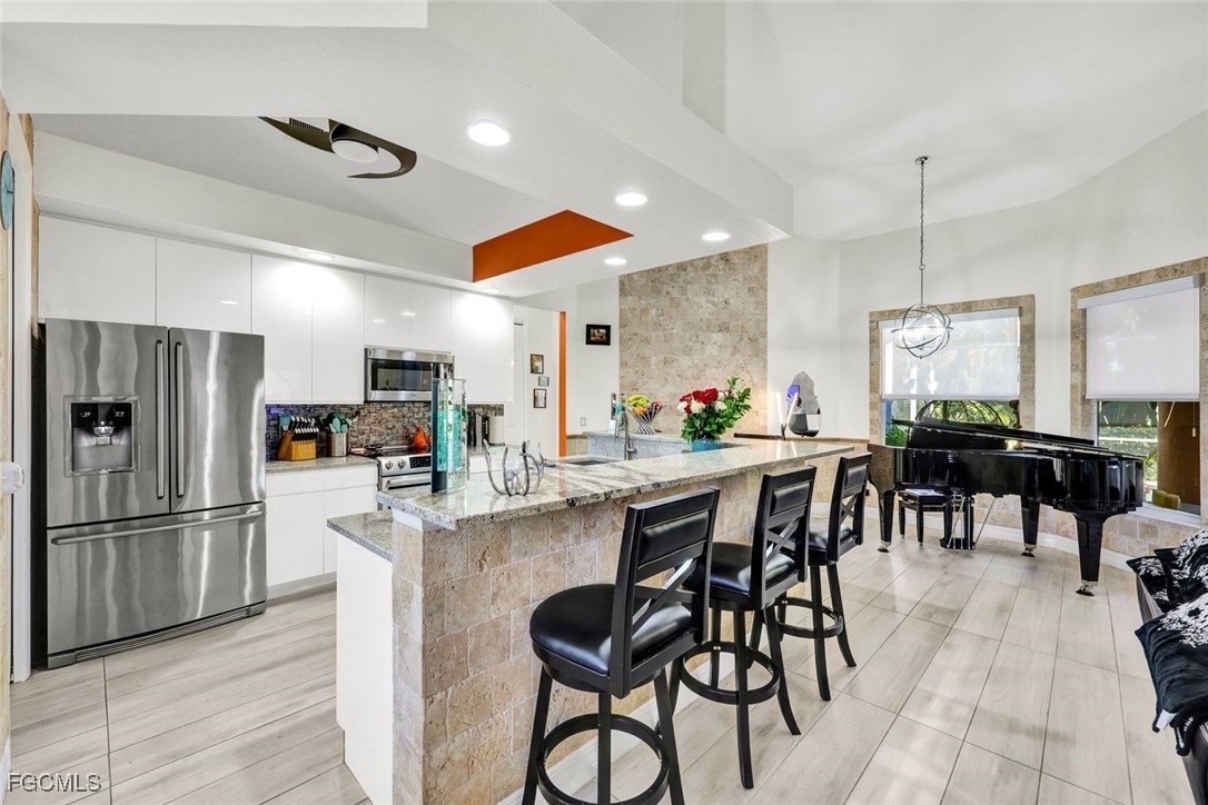 8596 Southwind Bay CIR