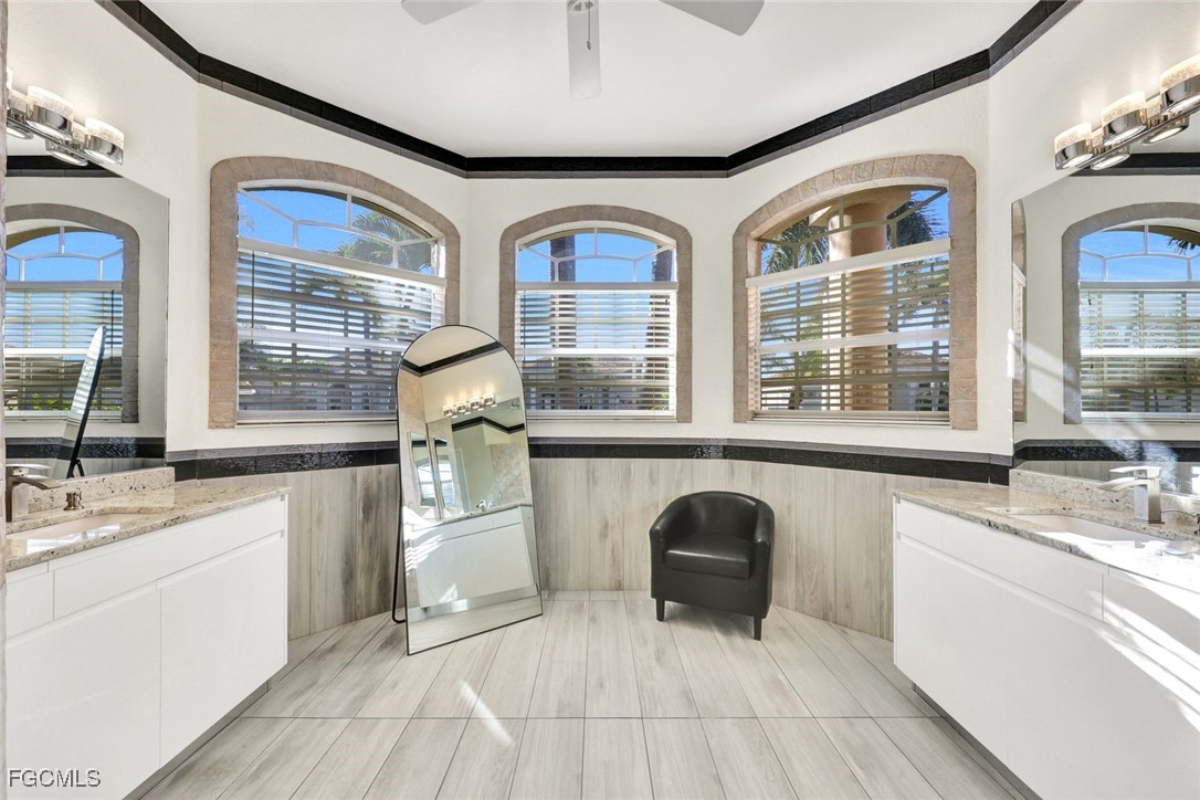 8596 Southwind Bay CIR