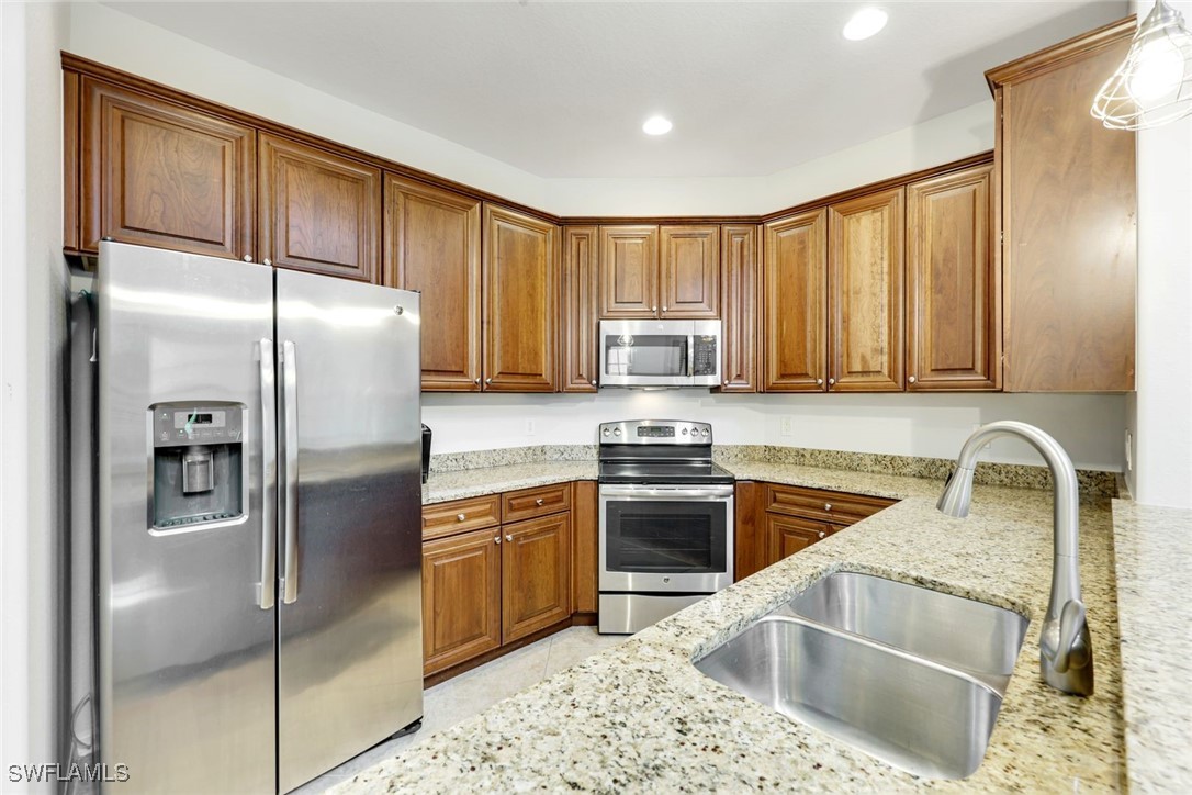 11758 Izarra WAY 7703