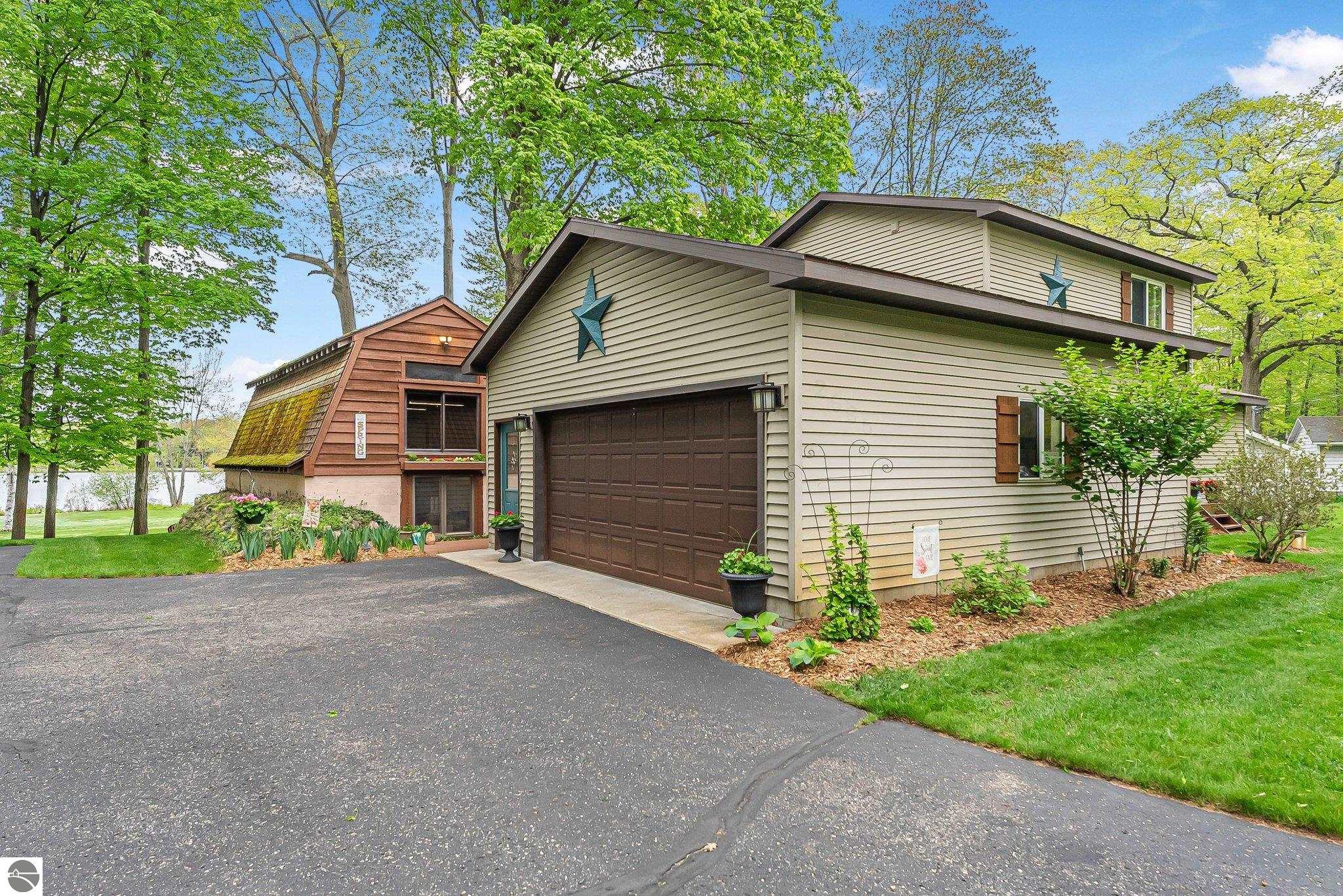 2665 Tonawanda Lake Road