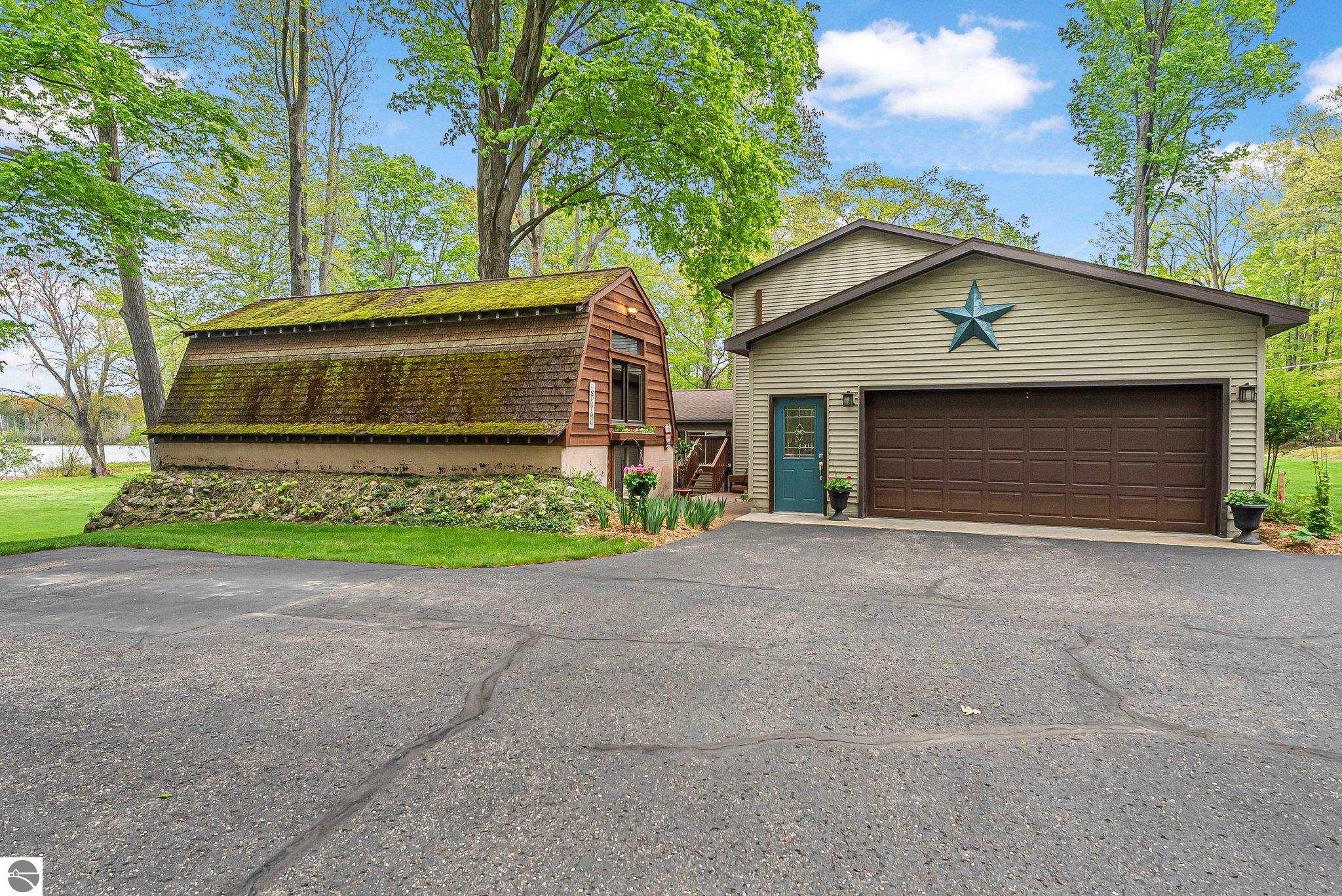 2665 Tonawanda Lake Road