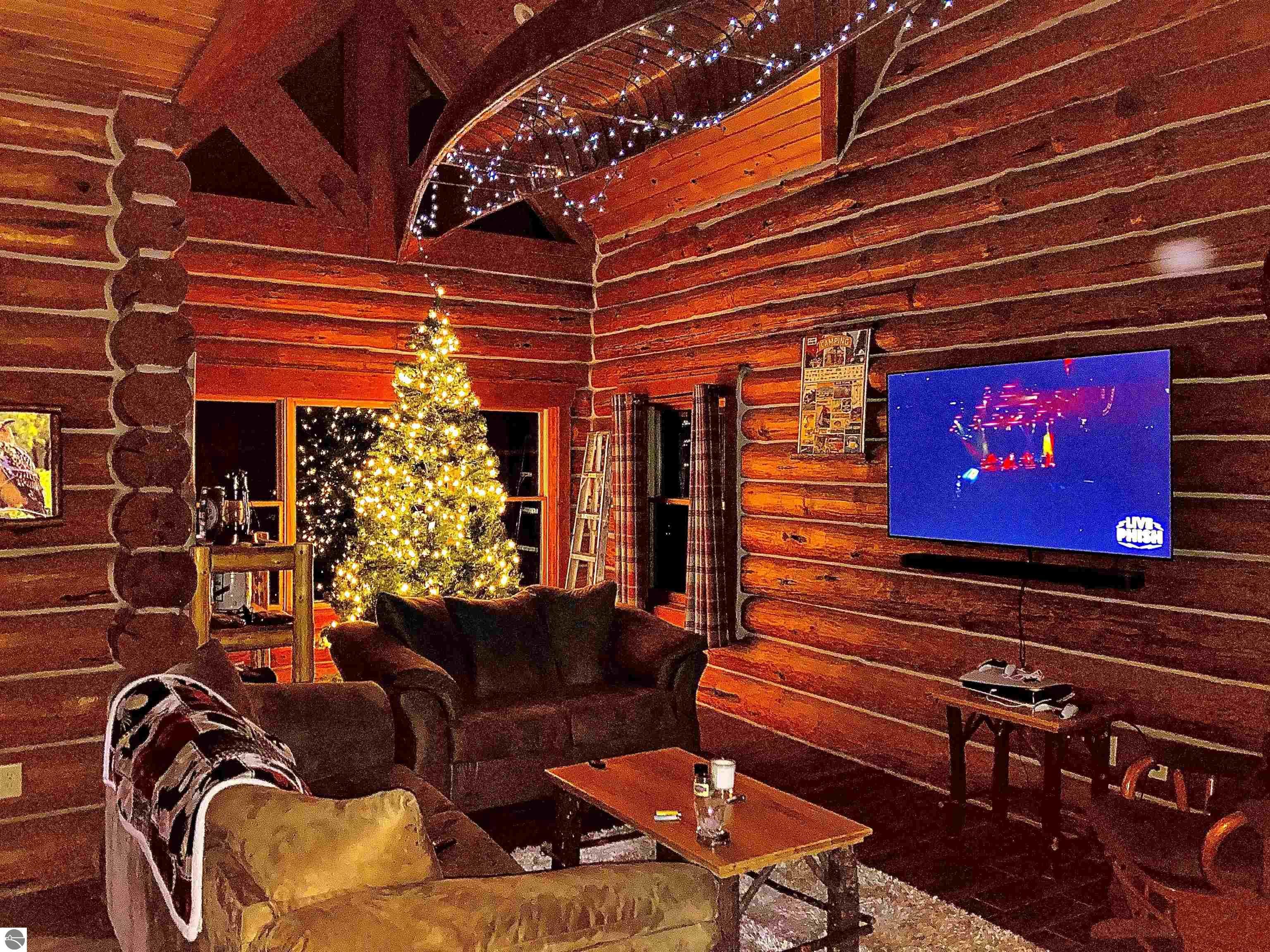 4492 Woodman Road, SW