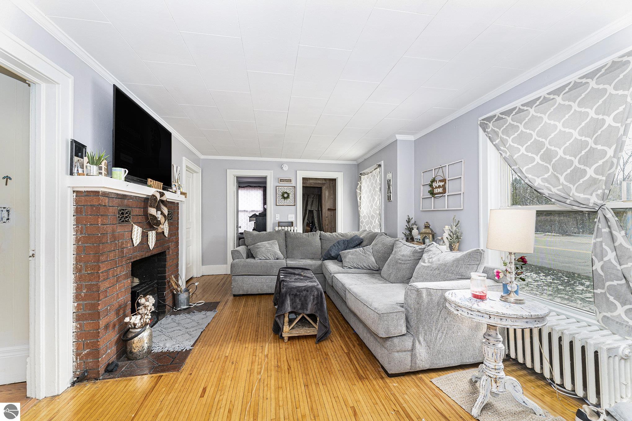 630 W Eighth