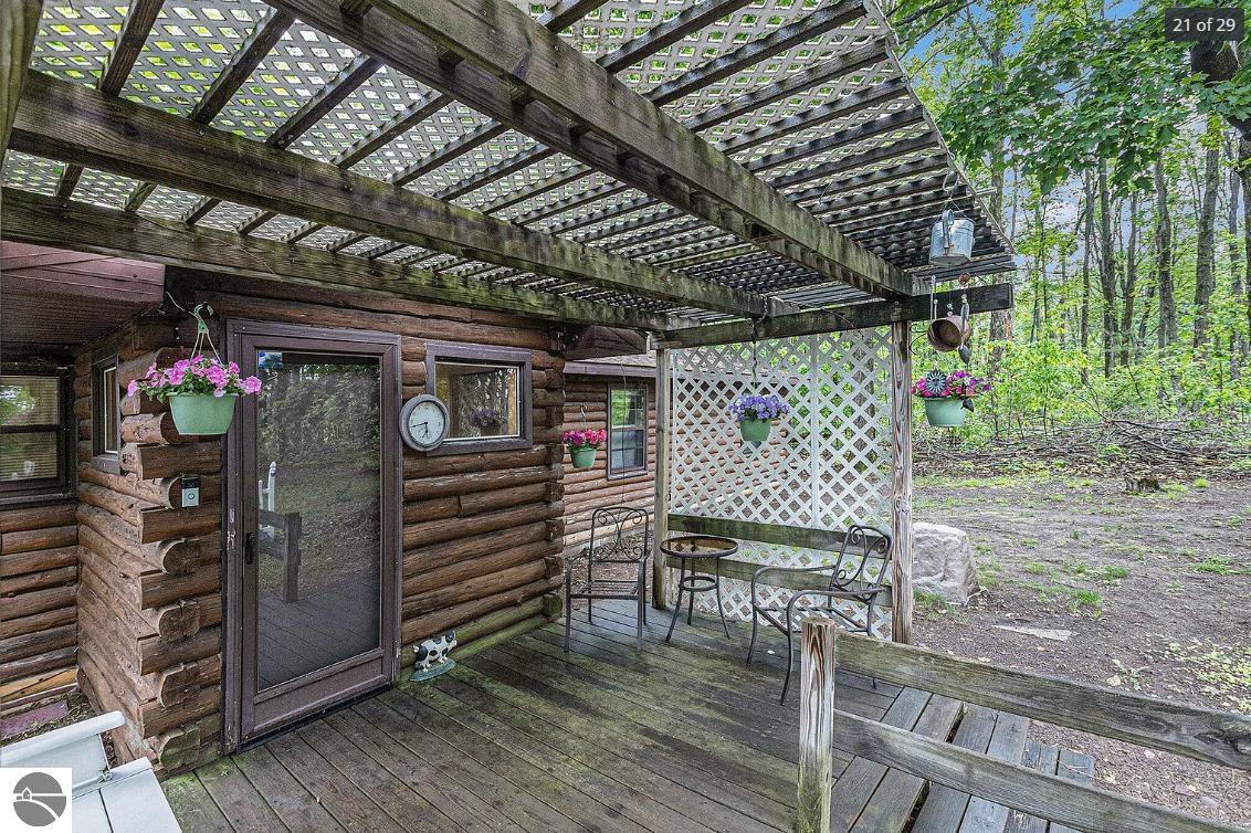 5455 Hayes Tower Road