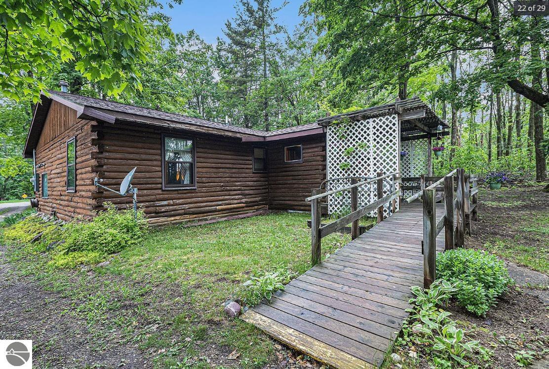 5455 Hayes Tower Road