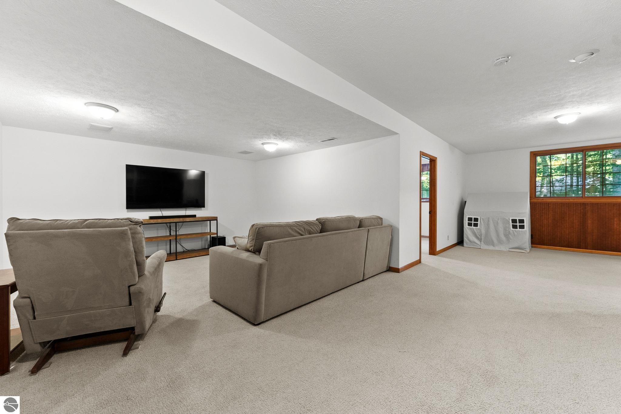 9702 Echo Valley Drive