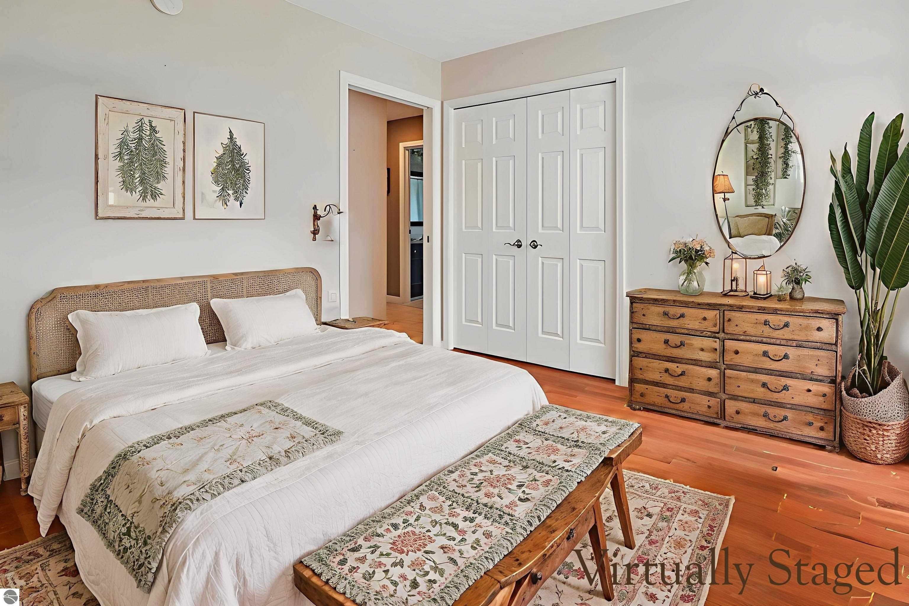 1568 Nightingale Lane