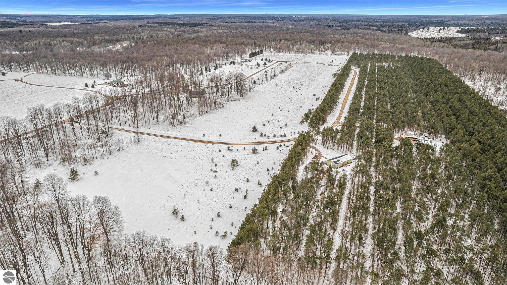 331/311 Kleehammer Club Drive