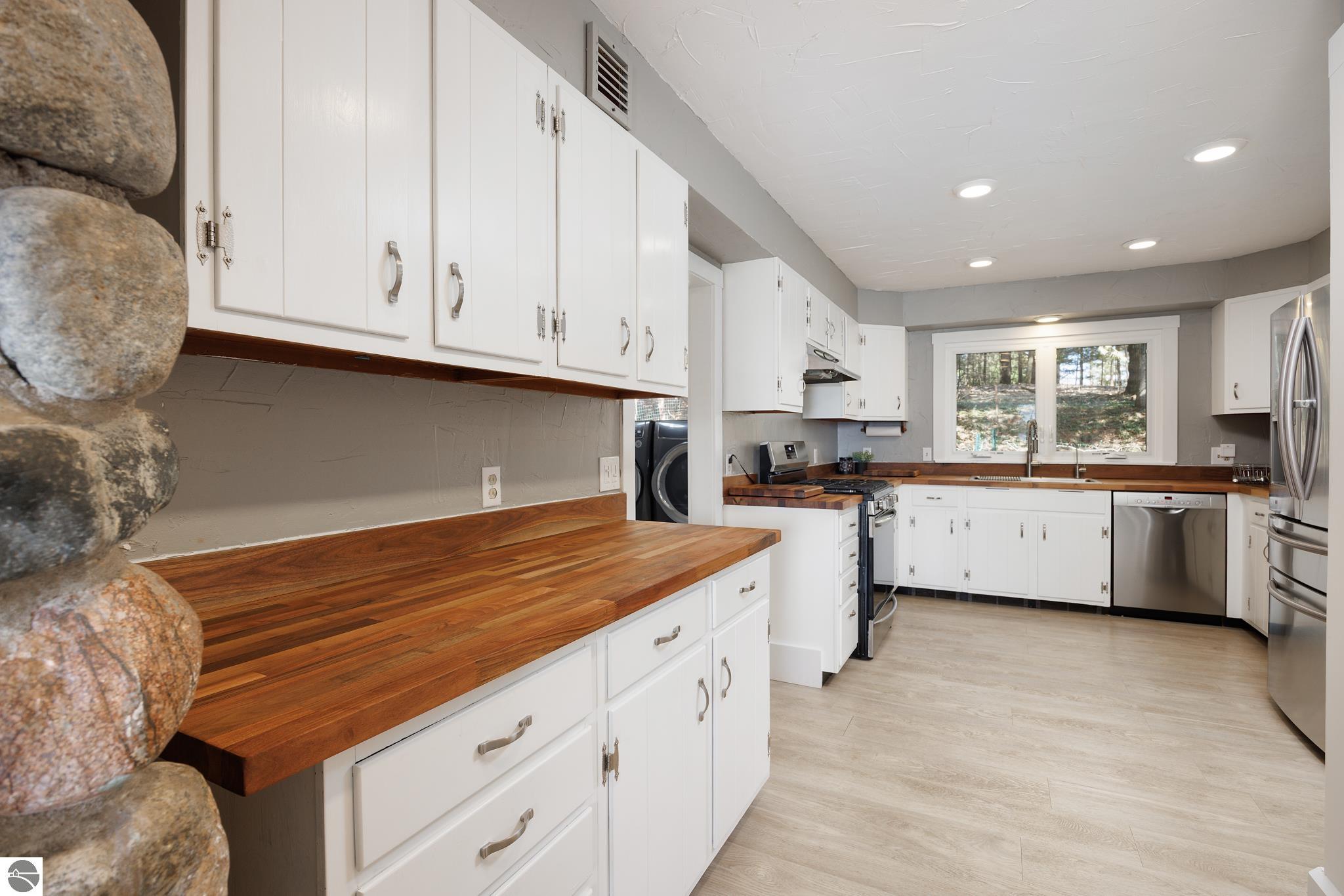 7787 East Shore Road