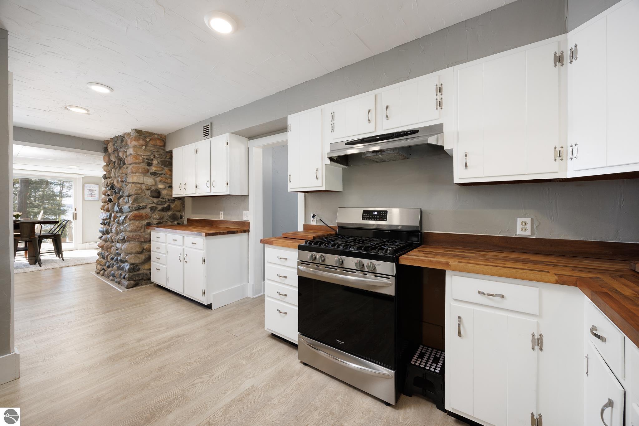 7787 East Shore Road