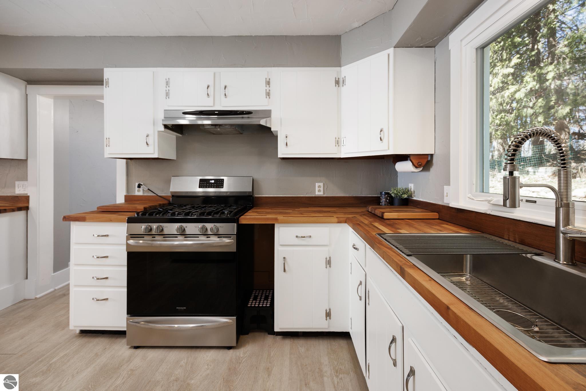 7787 East Shore Road