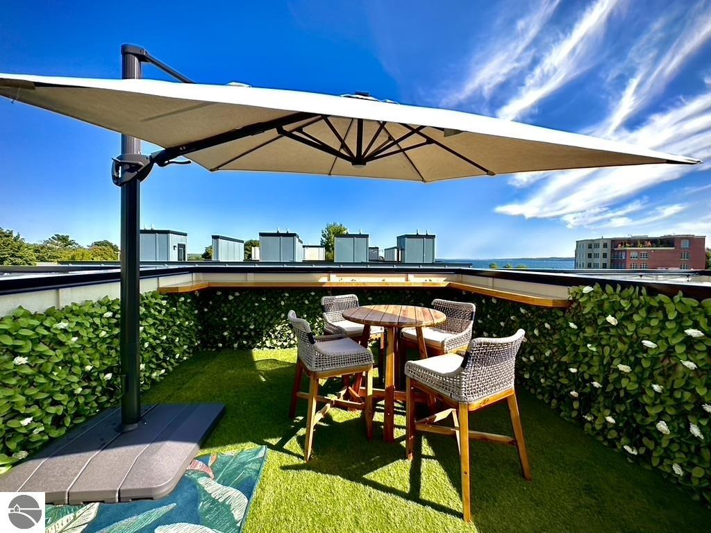138 W Gillis Street # 19