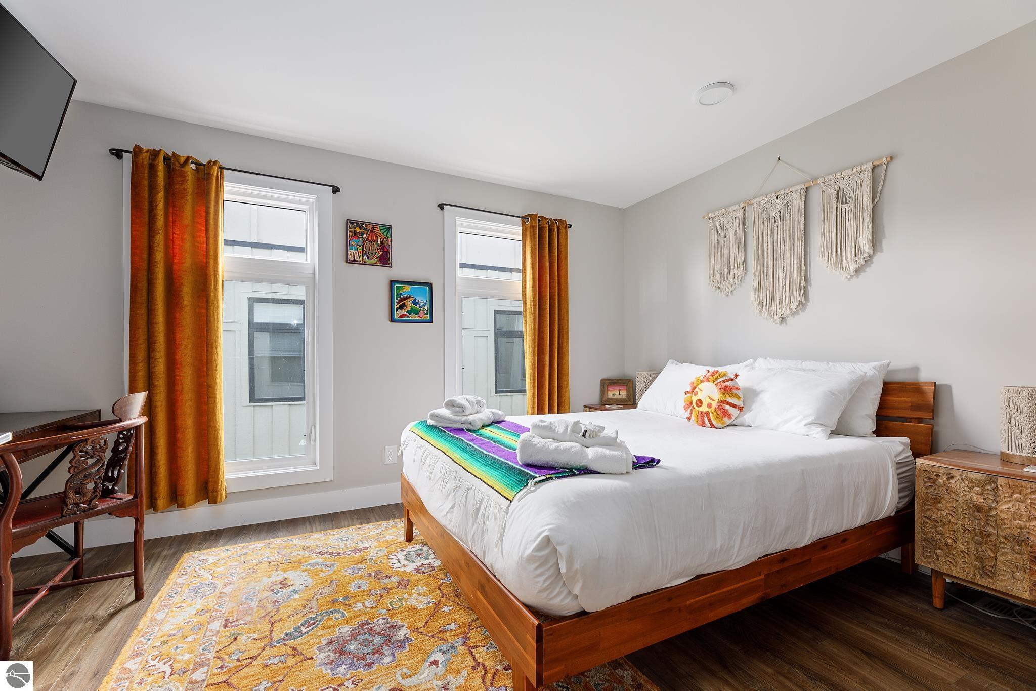 138 W Gillis Street # 19