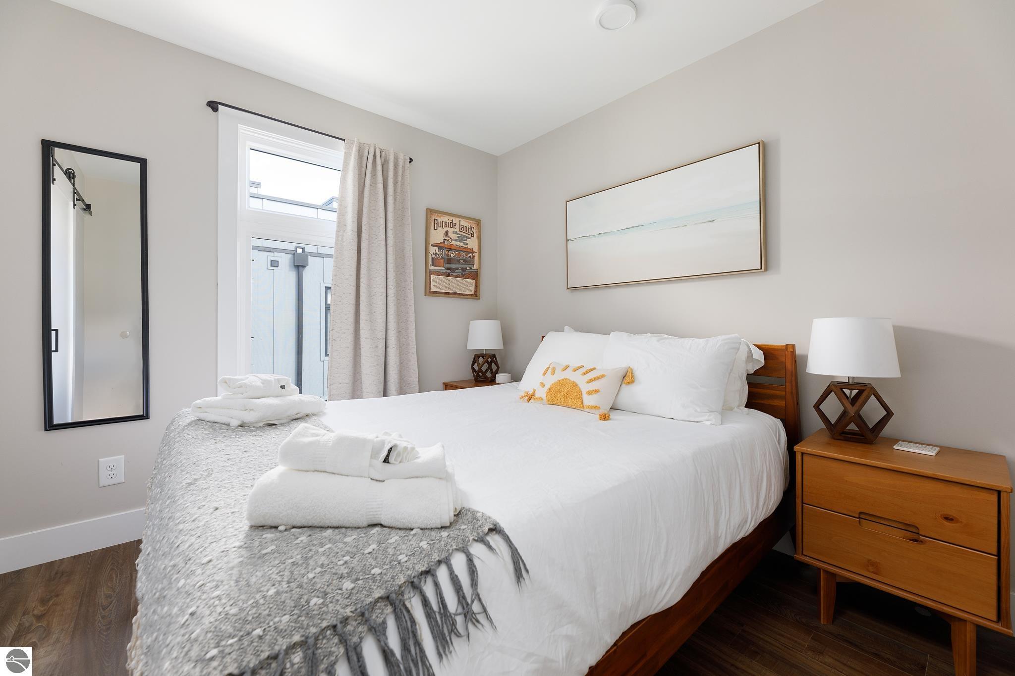 138 W Gillis Street # 19