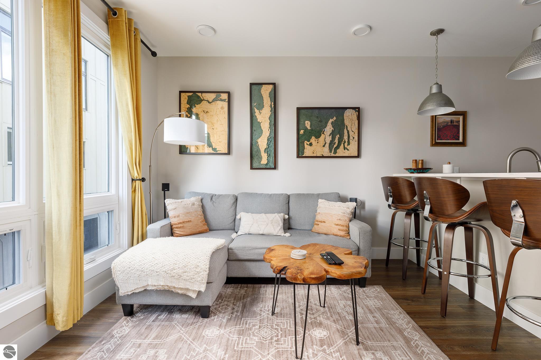 138 W Gillis Street # 19