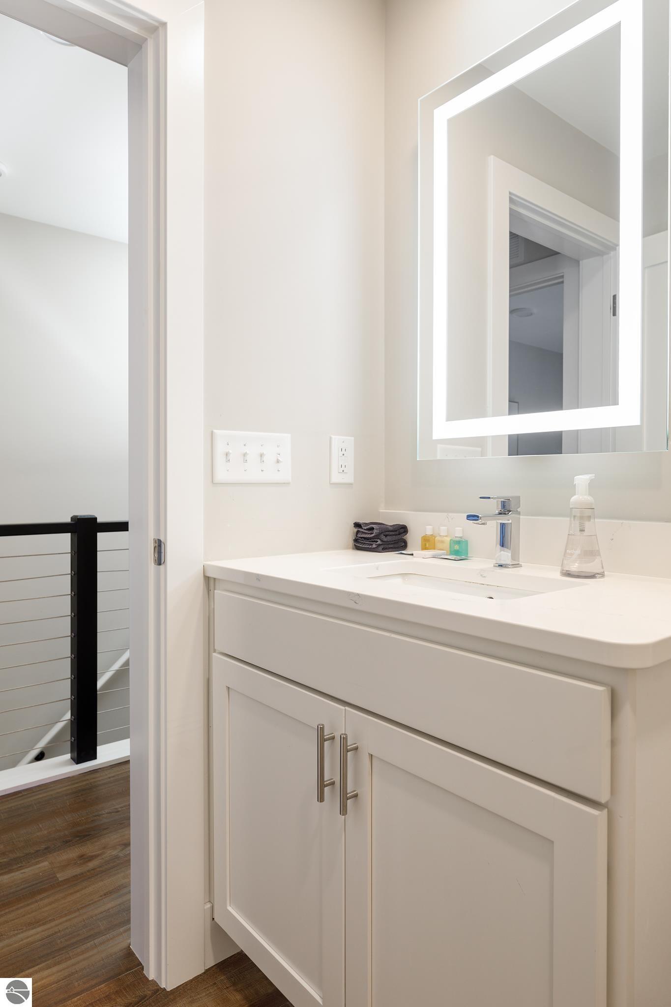 138 W Gillis Street # 19