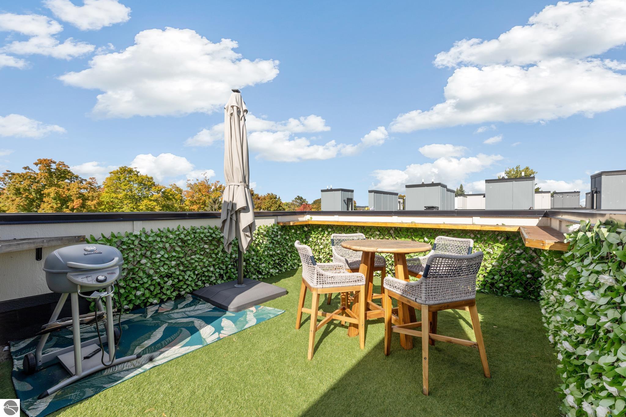 138 W Gillis Street # 19