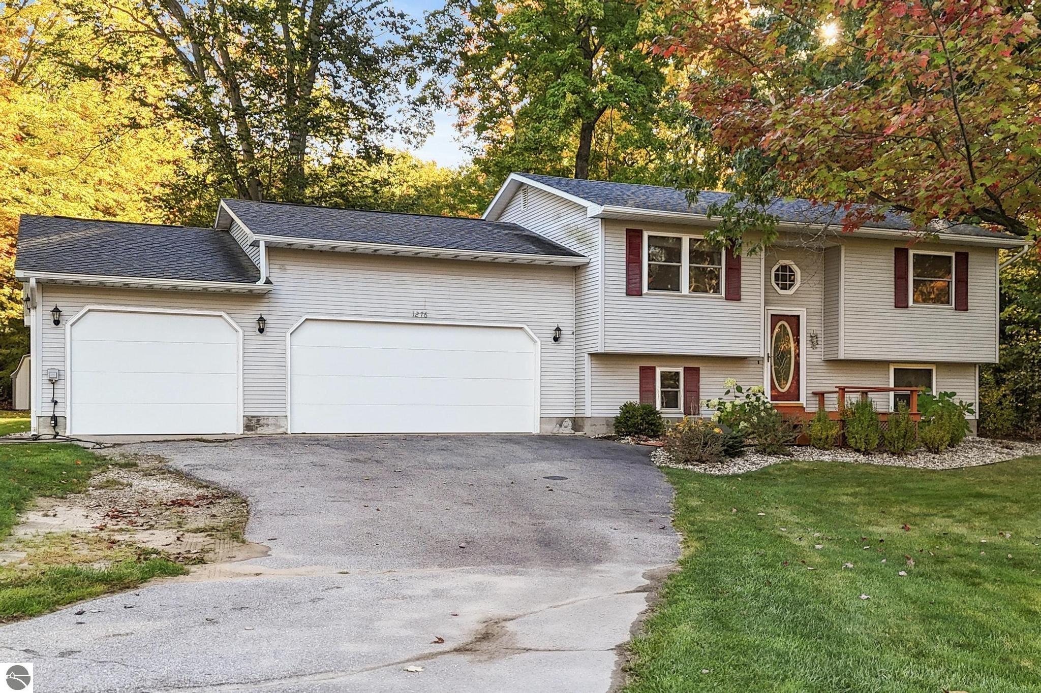 1276 Fisher Road