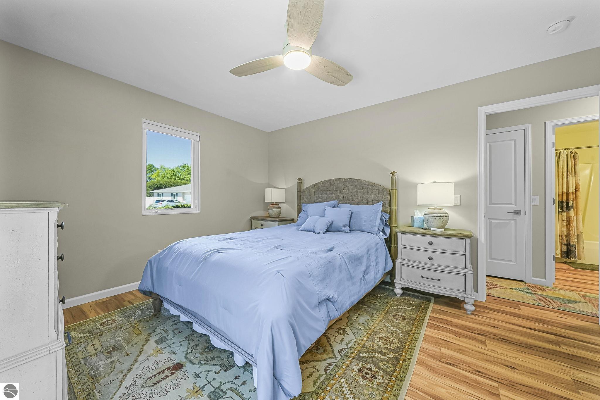 2816 Emerald Bluff