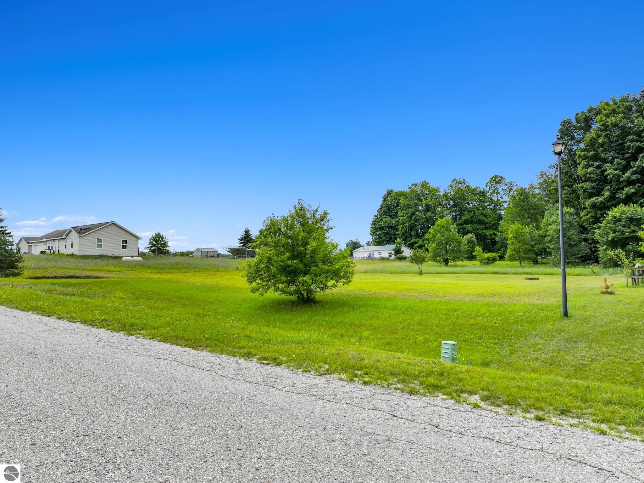 .76 Acres N Wood Meadows Drive