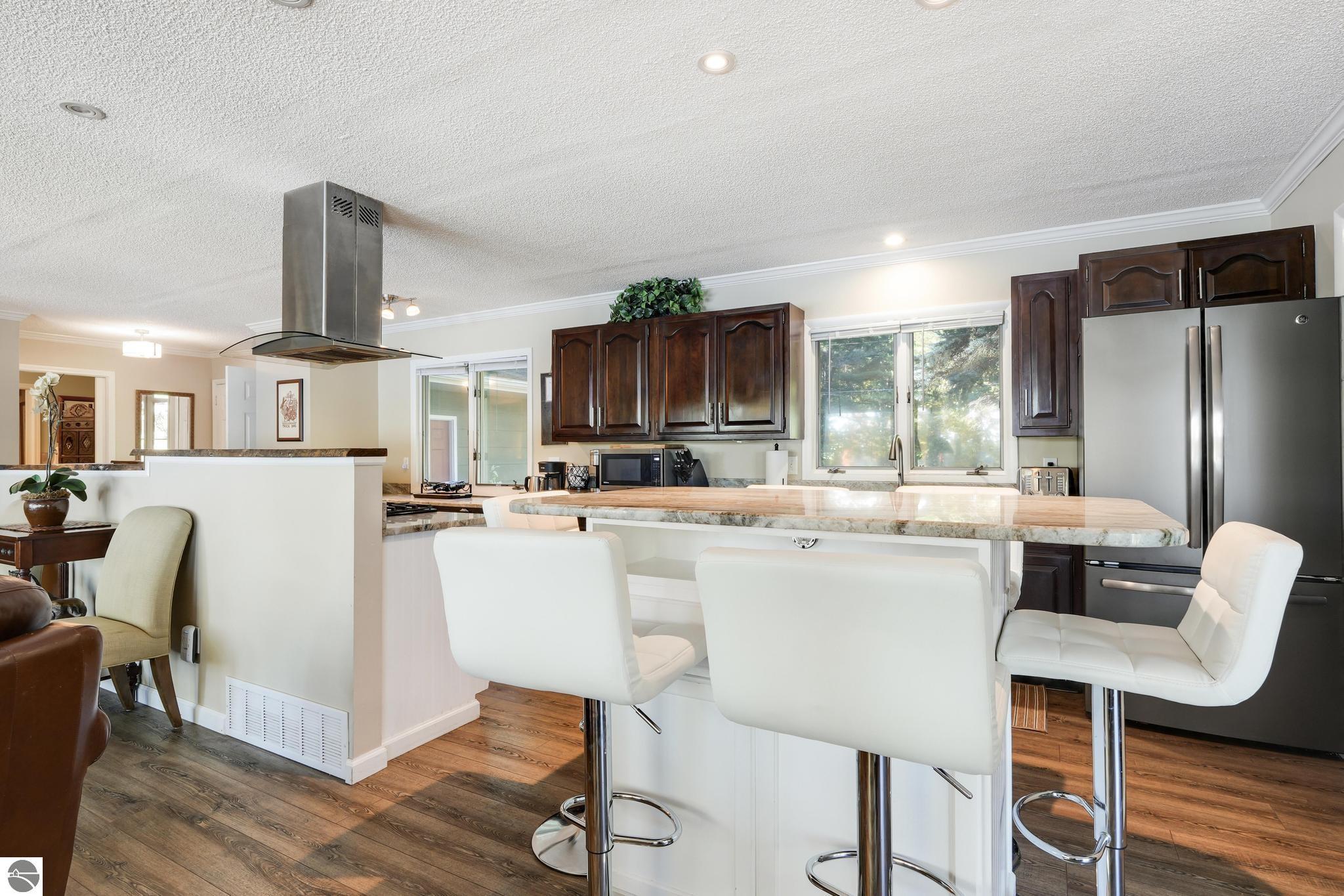 5521 Silver Sunrise Trail