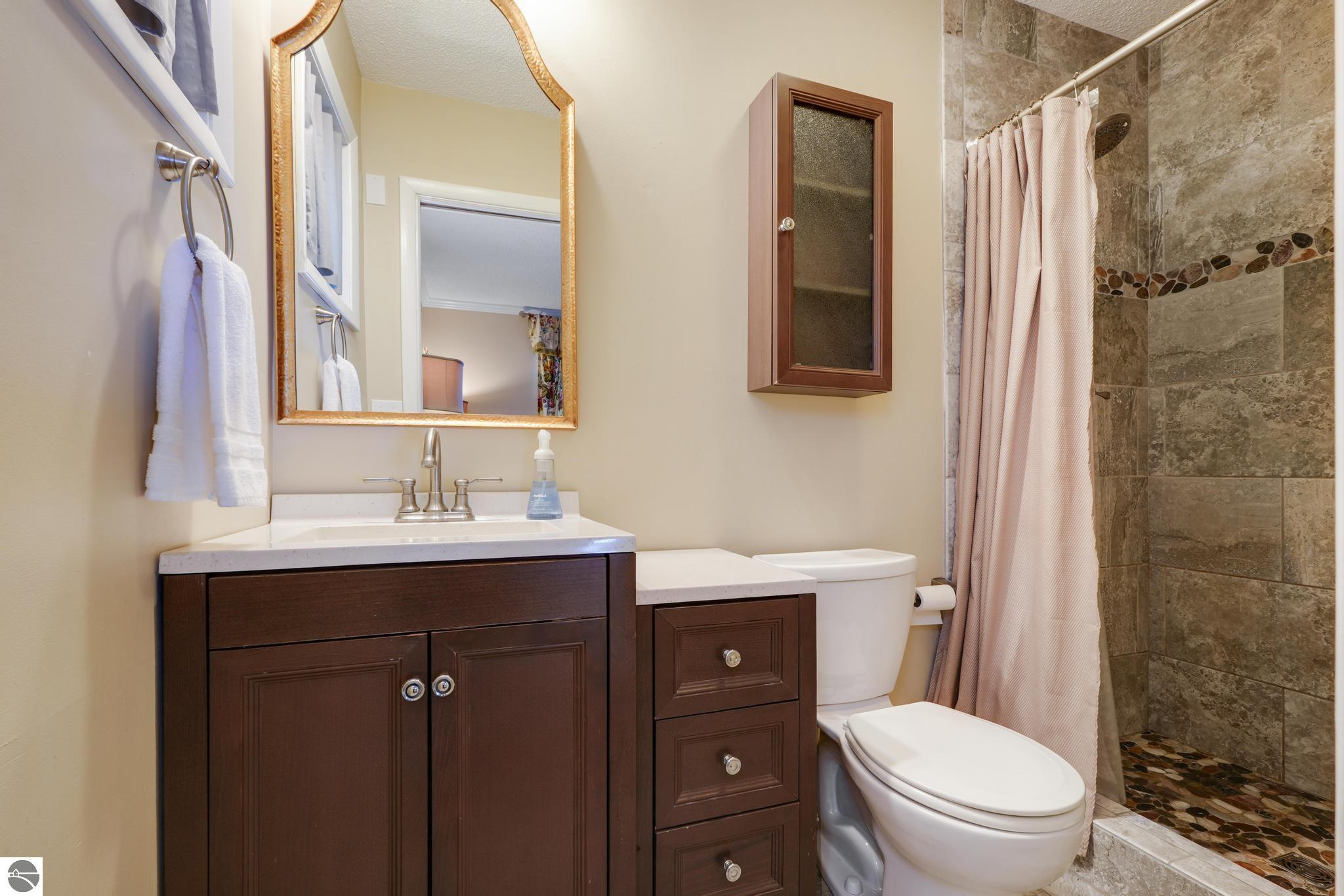 5521 Silver Sunrise Trail