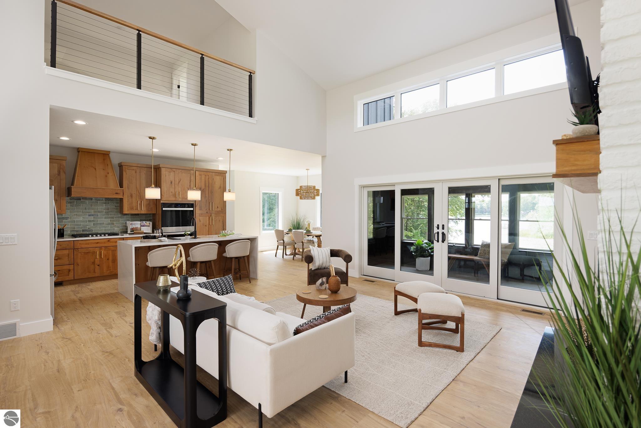 720 S East Silver Lake Road
