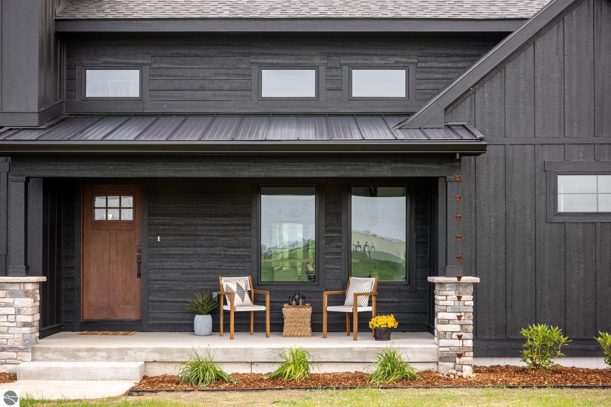720 S East Silver Lake Road