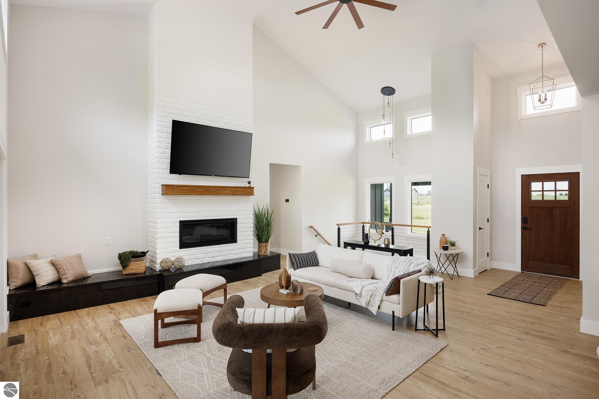 720 S East Silver Lake Road