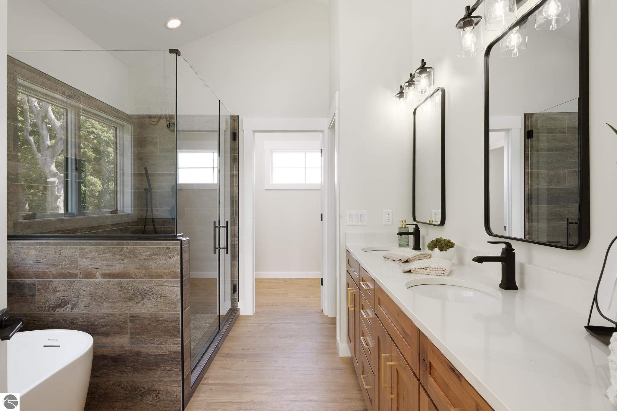 720 S East Silver Lake Road